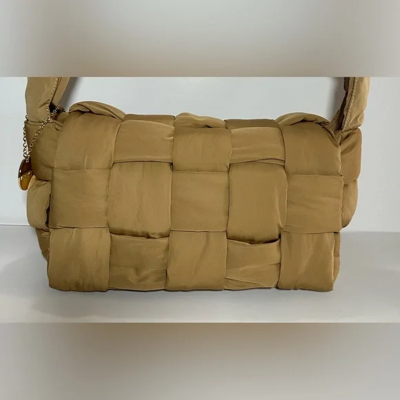 Alex Max Beige Woven Quilted Shoulder Bag | Designed in Italy - Picture 2 of 12